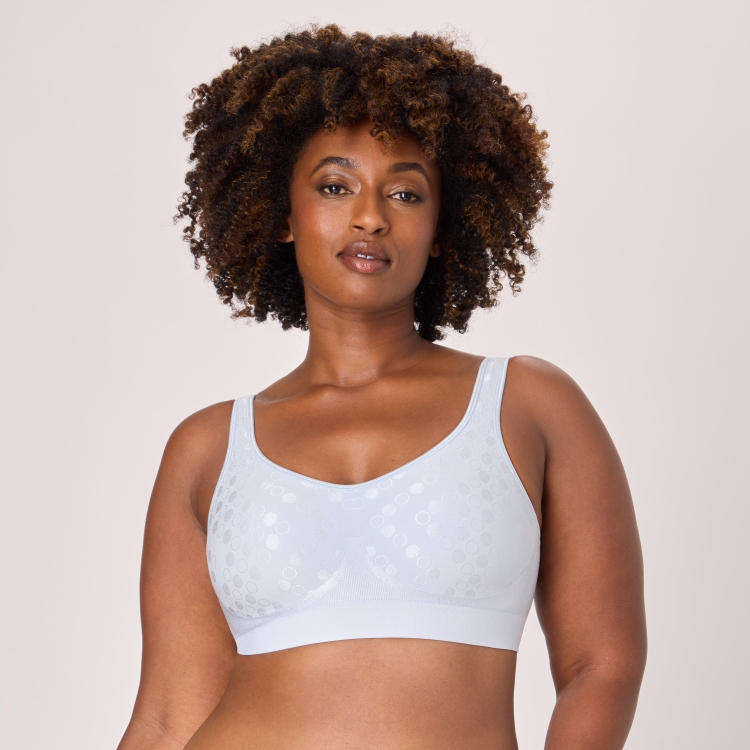 Bali Comfort Revolution Shaping Wireless Bra with Smart Sizes